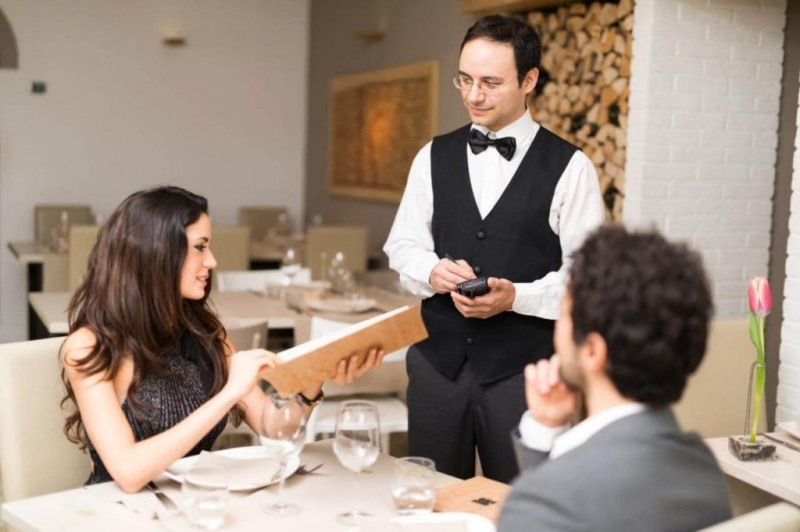 Nâng cấp chất lượng và dịch vụ là điều không thể thiếu khi kinh doanh nhà hàng.