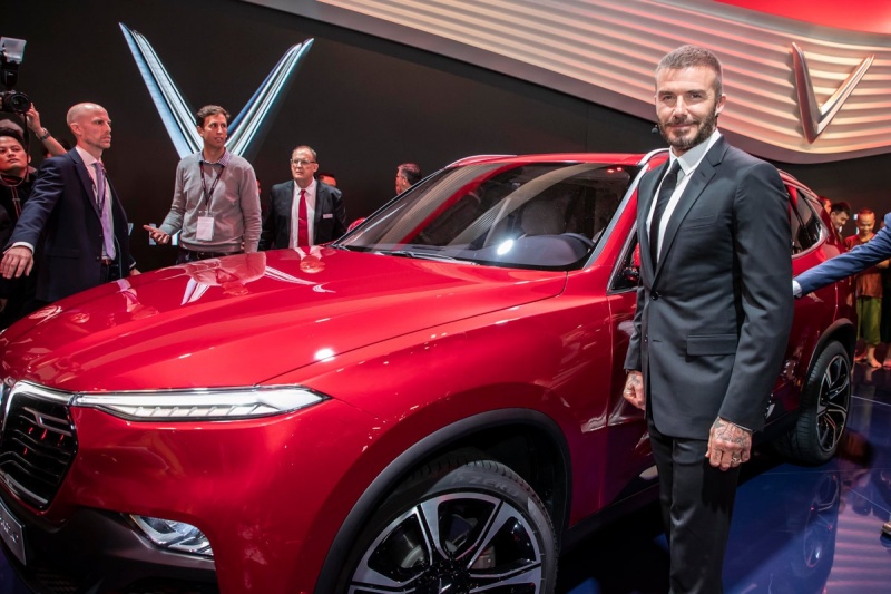 Hình ảnh David Beckham xuất hiện trong buổi ra mắt xe của Vinfast