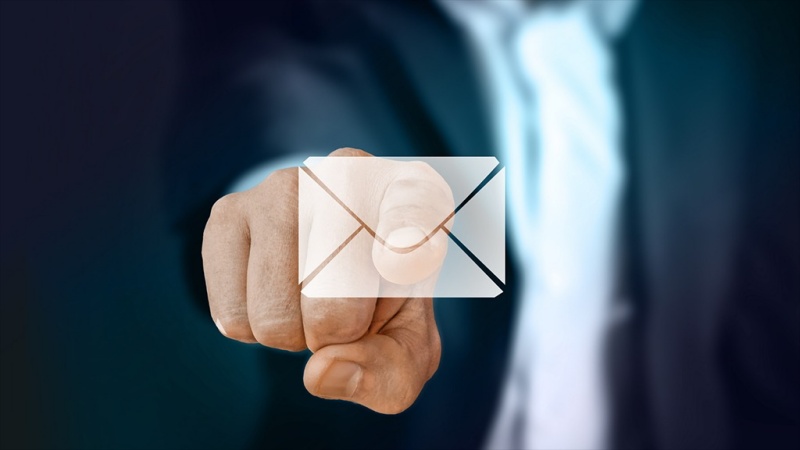 vai-tro-khong-the-thay-the-cua-email-marketing